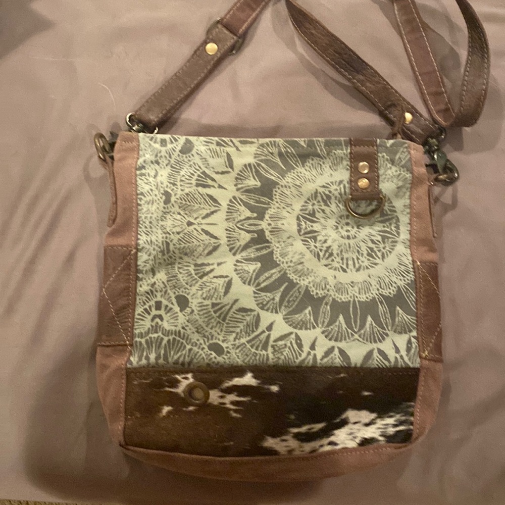 Crossbody bag